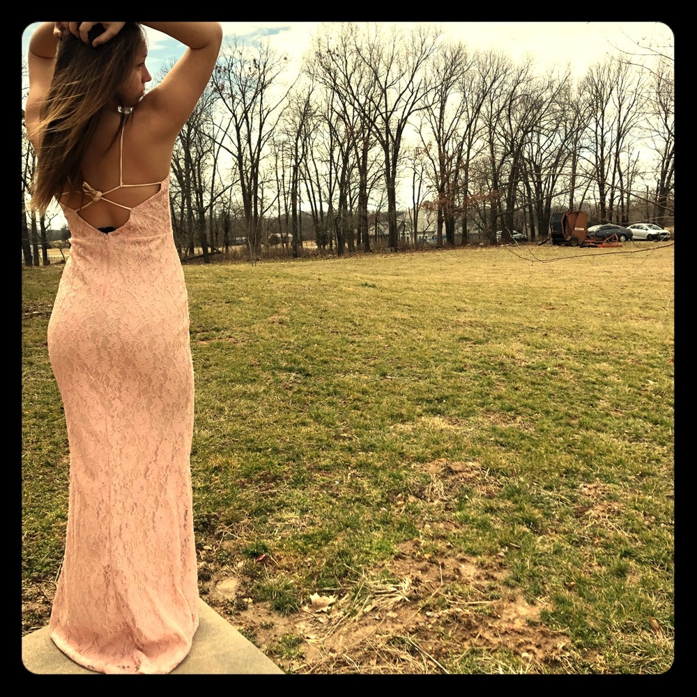Windsor lace maxi dress size M